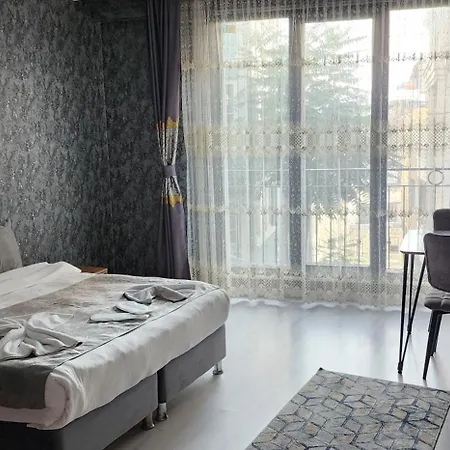 Taksim Royal & 3*