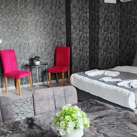 Taksim Royal & 3*