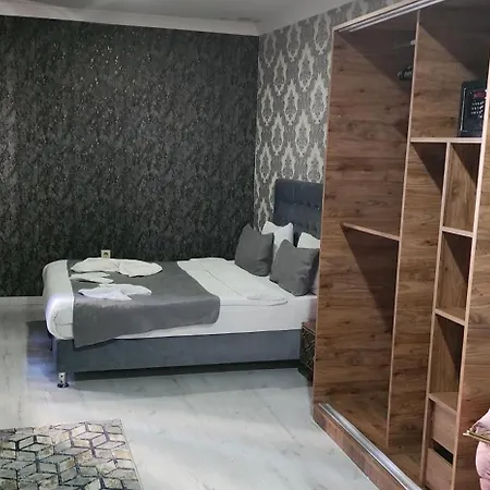 Taksim Royal & Apartahotel 3*