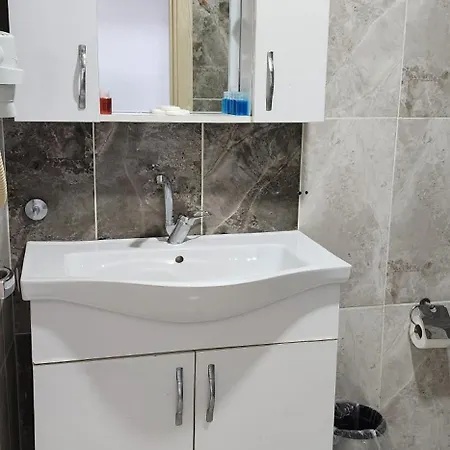 Taksim Royal & 3*