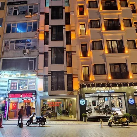 Aparthotel Taksim Royal & 3*